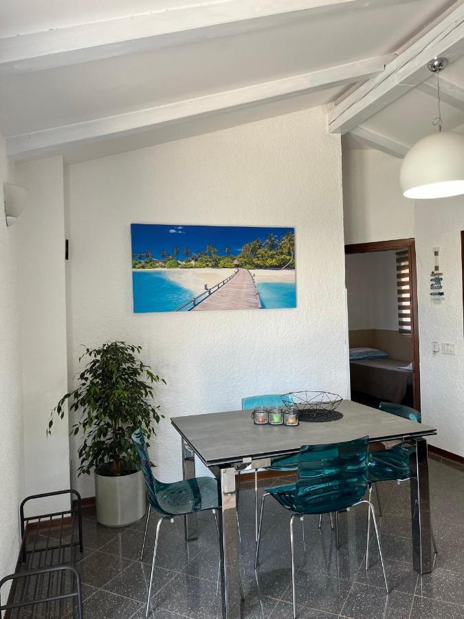Holiday Home Rosa Gedici Bagian luar foto